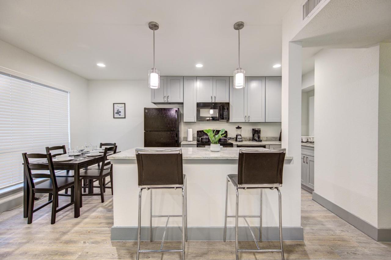 Trendy Midtown Apt, Walk To Shops & Sites, Pets Ok Houston Zewnętrze zdjęcie
