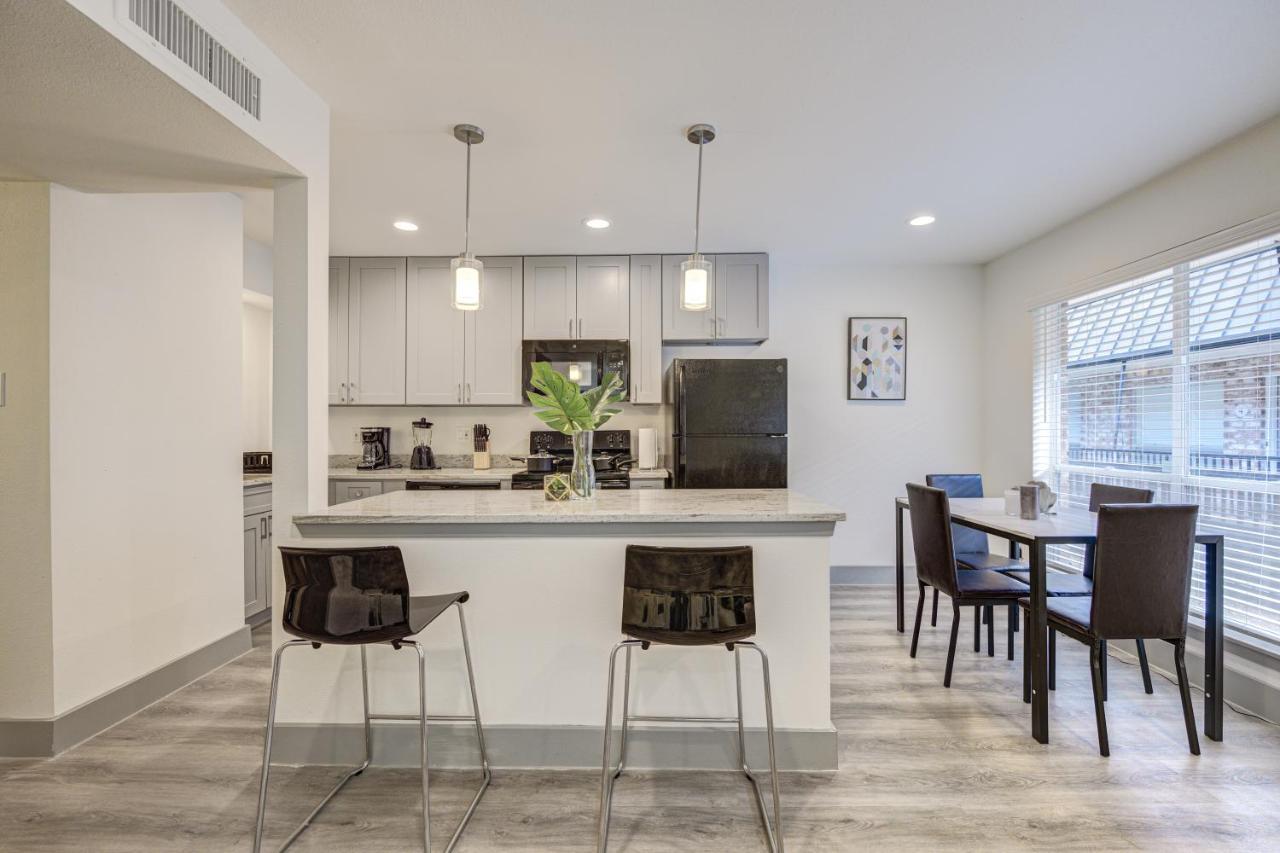 Trendy Midtown Apt, Walk To Shops & Sites, Pets Ok Houston Zewnętrze zdjęcie