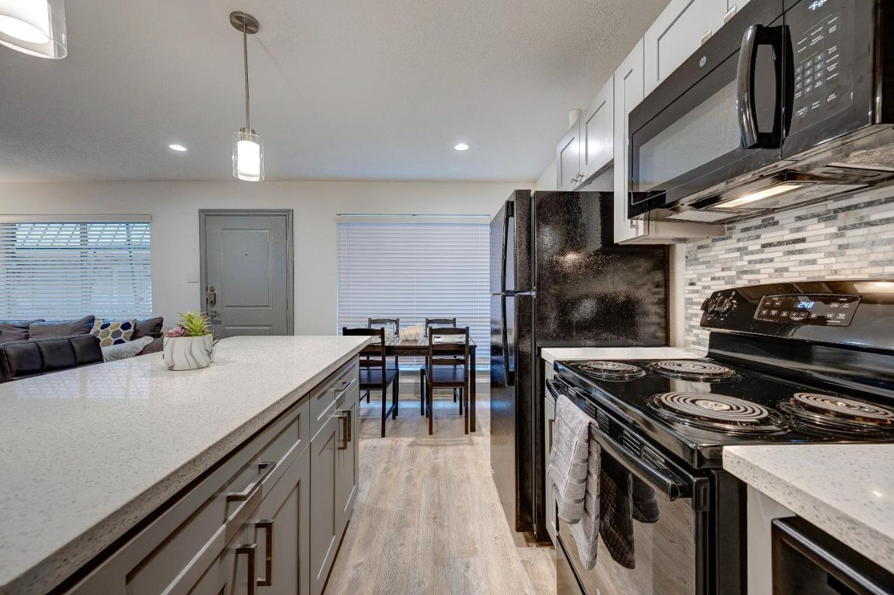 Trendy Midtown Apt, Walk To Shops & Sites, Pets Ok Houston Zewnętrze zdjęcie