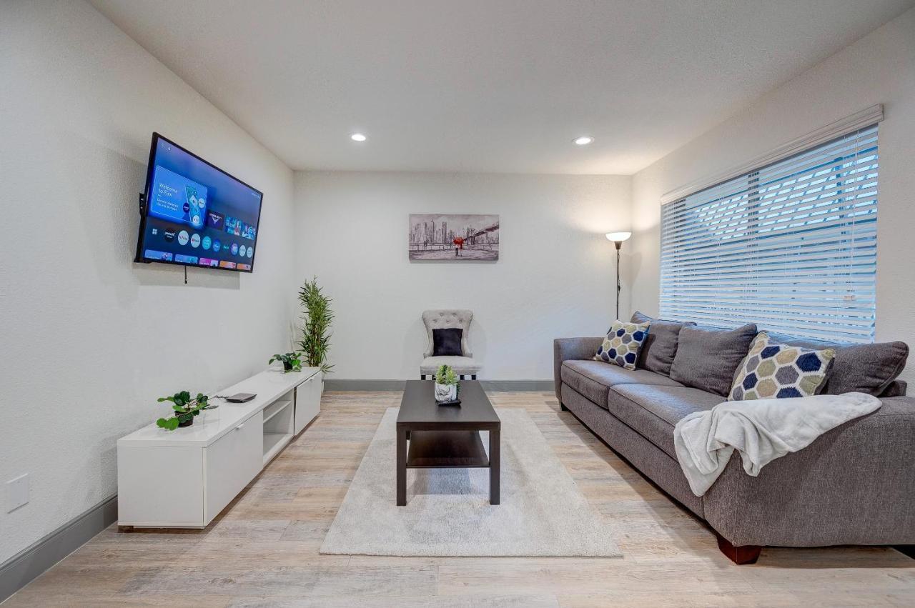 Trendy Midtown Apt, Walk To Shops & Sites, Pets Ok Houston Zewnętrze zdjęcie