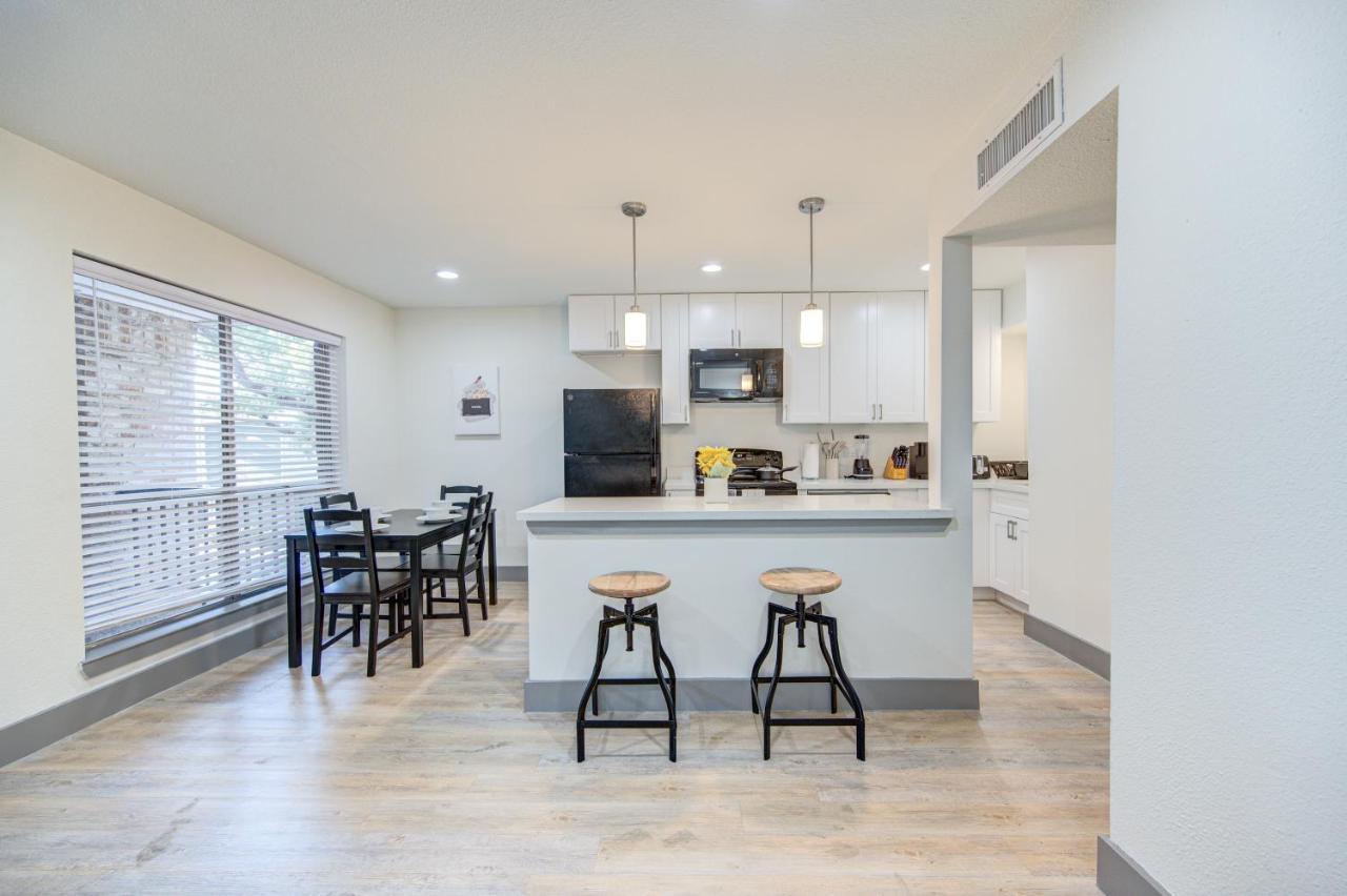Trendy Midtown Apt, Walk To Shops & Sites, Pets Ok Houston Zewnętrze zdjęcie